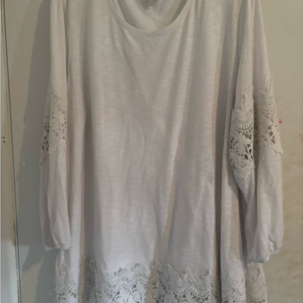 Chic White Lace Sleeve Women's Blouse